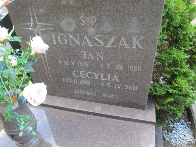 Cecylia Ignaszak 1919 Bogdaniec - Grobonet - Wyszukiwarka osób pochowanych